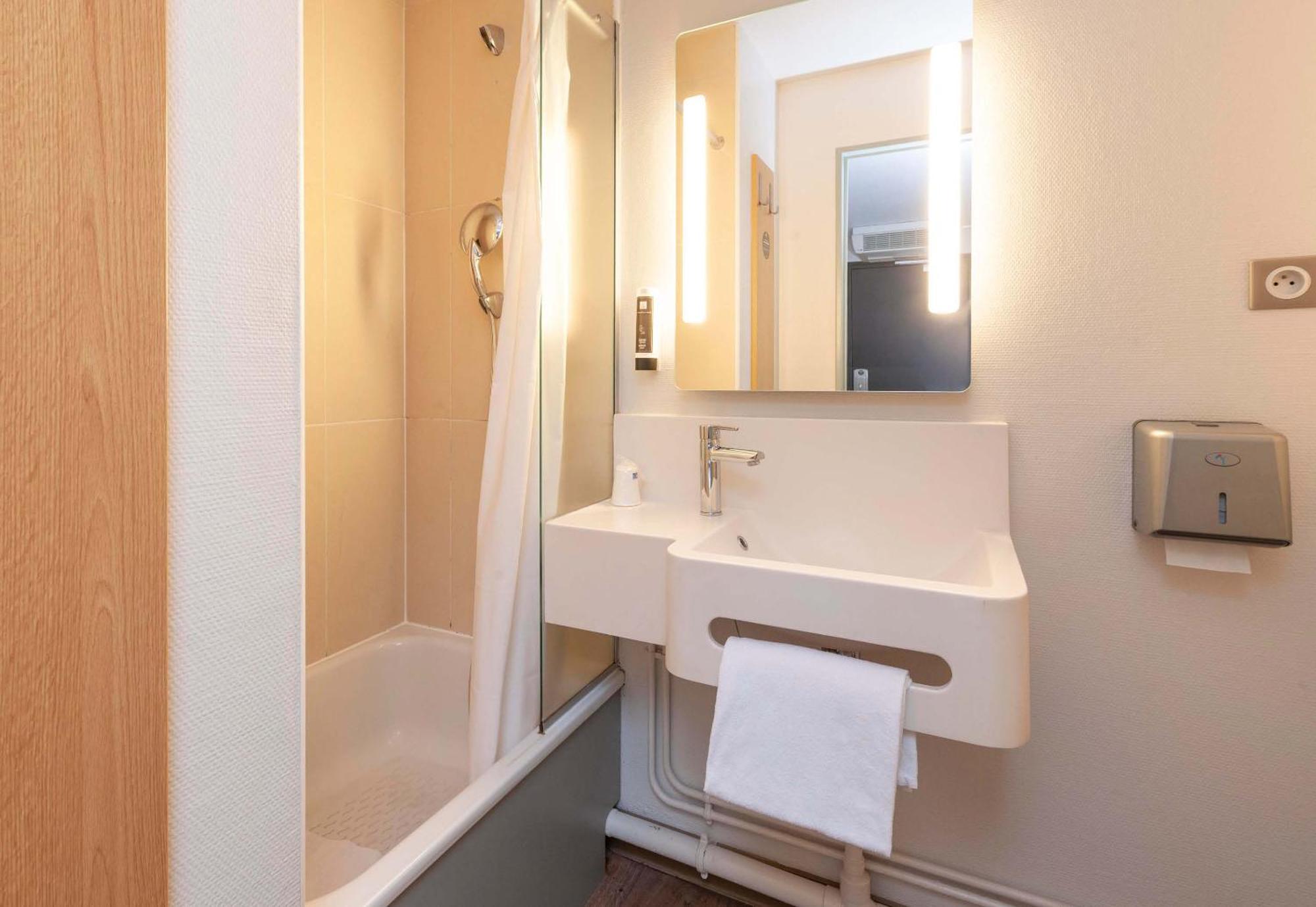 B&B Hotel Bayonne Eksteriør billede