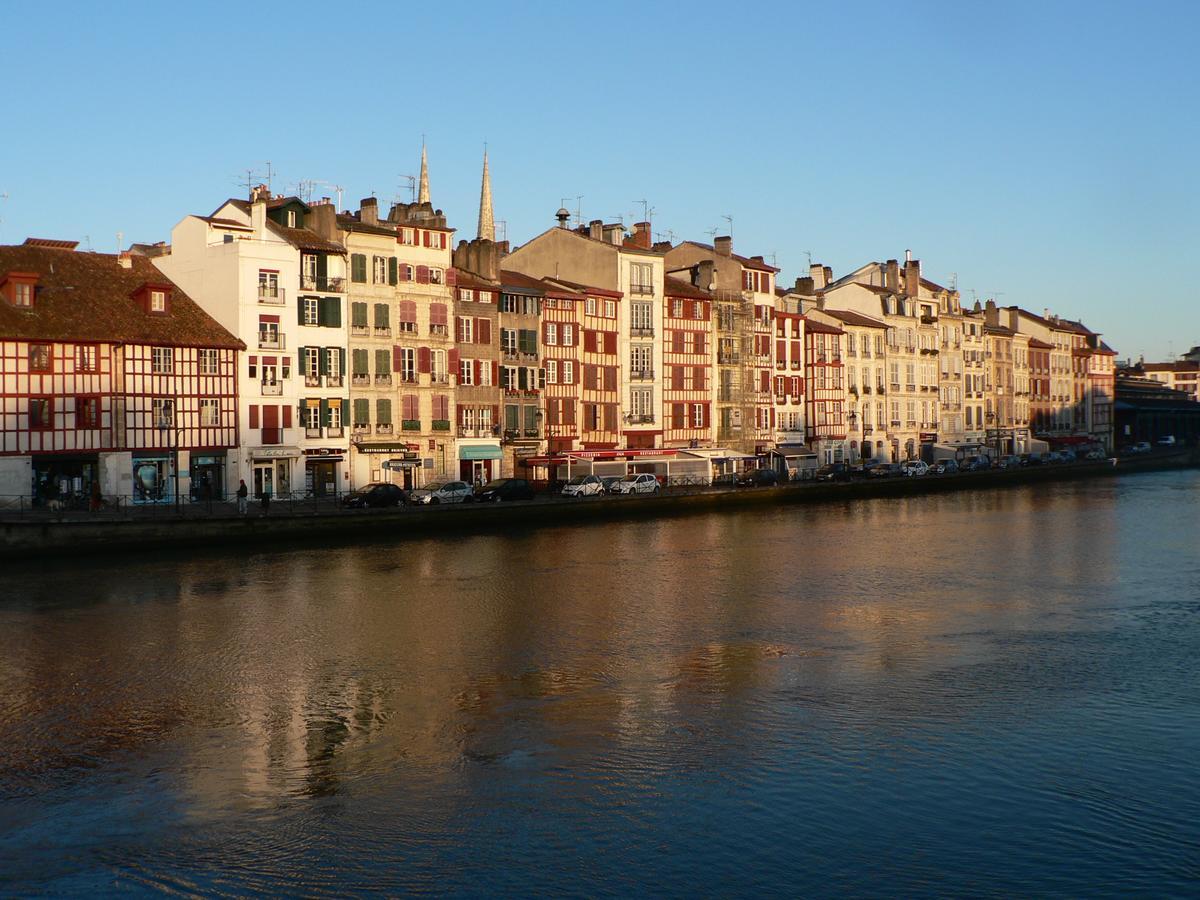 B&B Hotel Bayonne Eksteriør billede